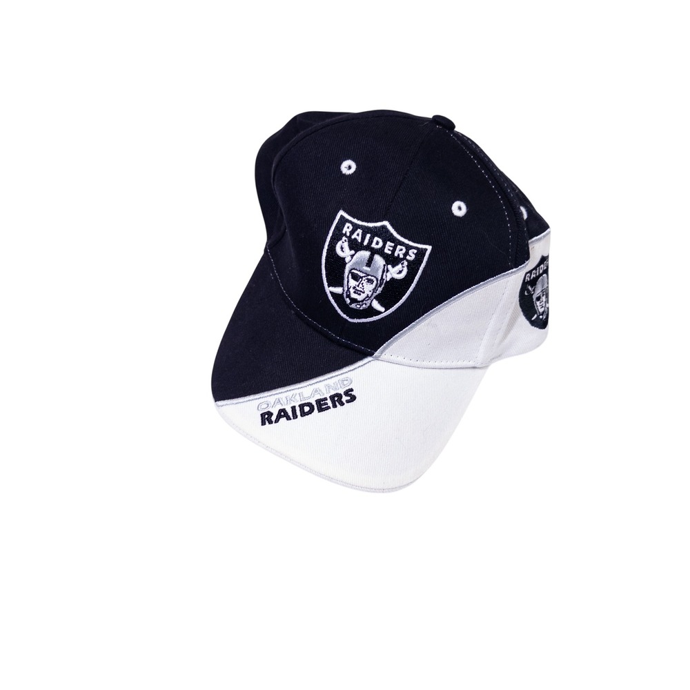 NFL Team Apparel Oakland Raiders Hat Unisex OS Black White Excellent Embroidered